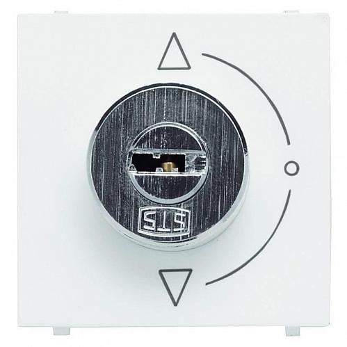 Выключатель с ключом на 3 положения с фиксацией ABB Zenit альпийский белый 2CLA225310N1101