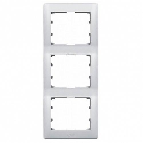 Рамка 3-постовая Legrand Galea Life алюминий 771307