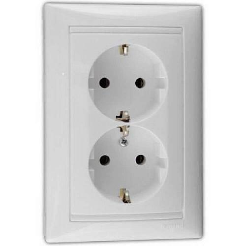 Розетка 2x2К+З Legrand Valena 16A 250V с/з винтовой зажим белая 774400