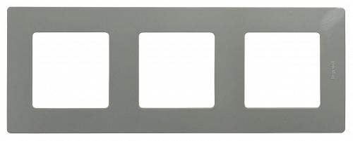 Рамка 3-постовая Legrand Etika светлая галька 672523