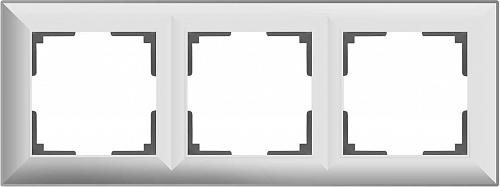 Рамка Werkel Fiore на 3 поста белый WL14-Frame-03 4690389109119