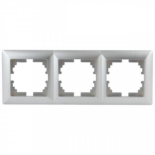 Рамка 3-постовая ЭРА Intro Solo серебро 4-503-03 Б0043419