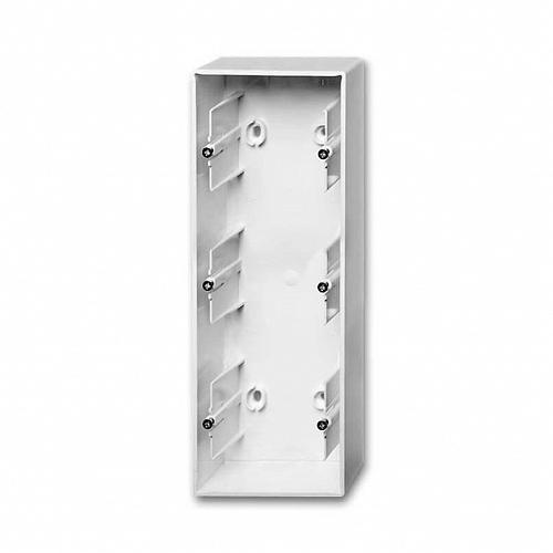 Коробка для накладного монтажа 3-постовая ABB Basic55 chalet-белый 2CKA001799A0970